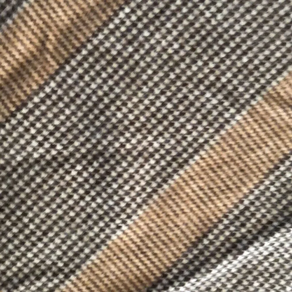 100% cashmere Beige plaid scarf made in Scotland